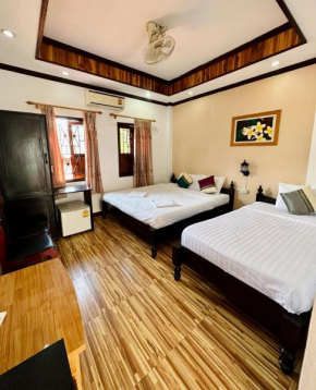 Singharat Boutique House